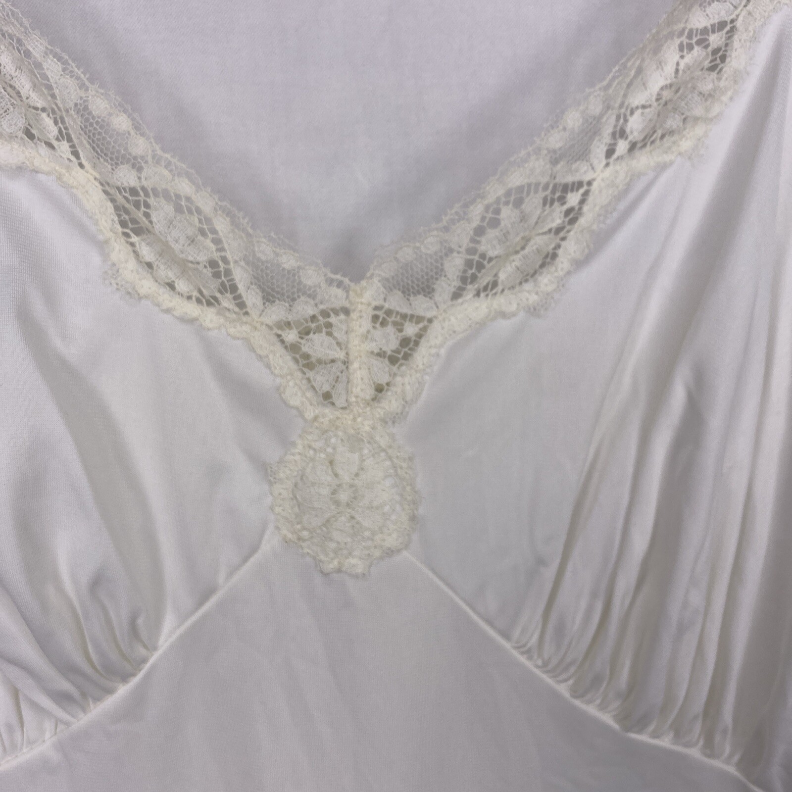 Kayser Vintage Ivory Full Slip 36 Long Lace Edge Nylon Adjustable Straps USA