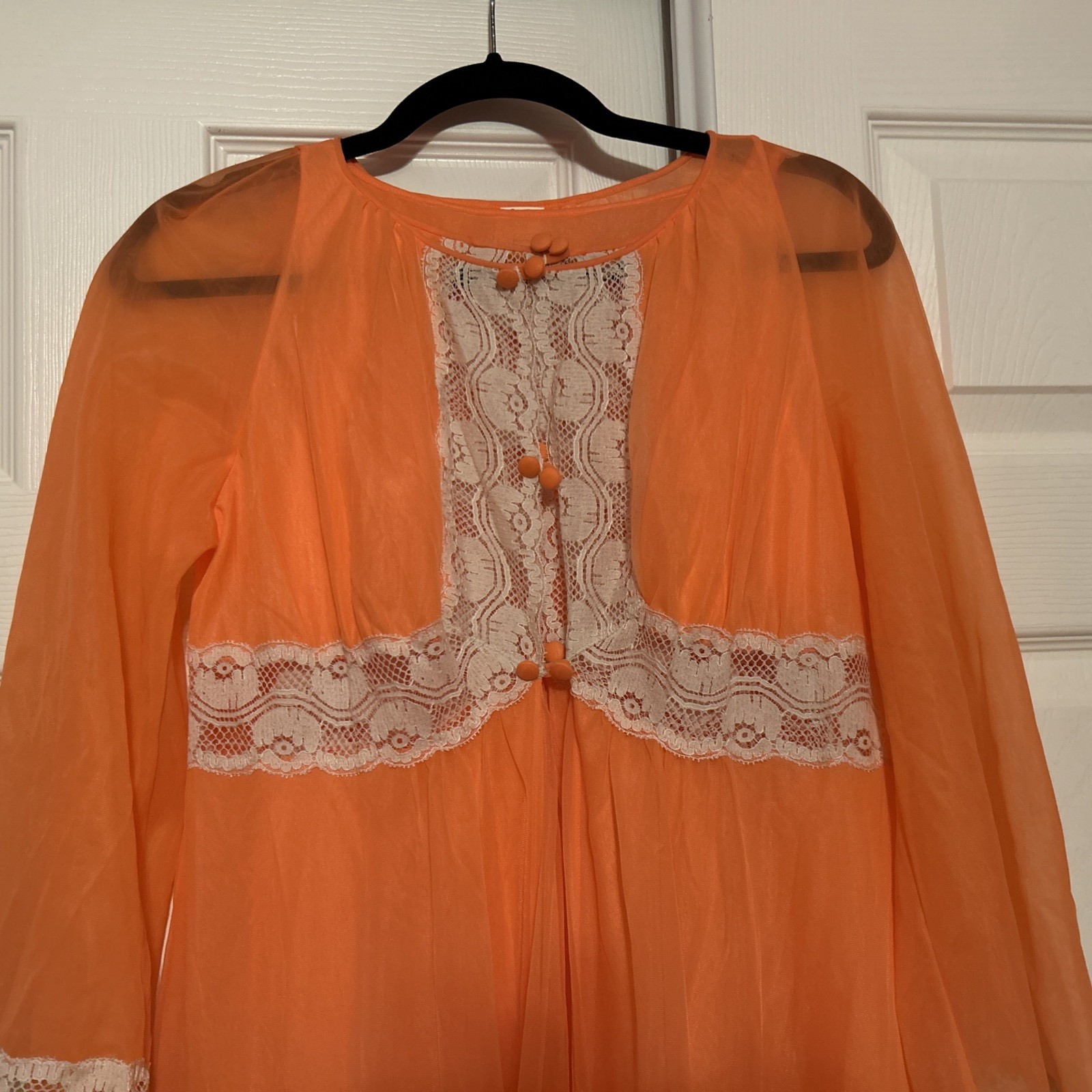 NEW! VTG GOSSARD ARTEMIS Nylon & Lace Nightgown & Robe Set Medium