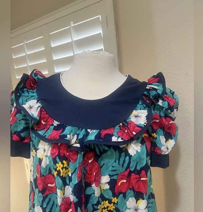 Vintage Tropicana Hawaii Muumuu Ruffle Lounge Dress prairie peasant floral