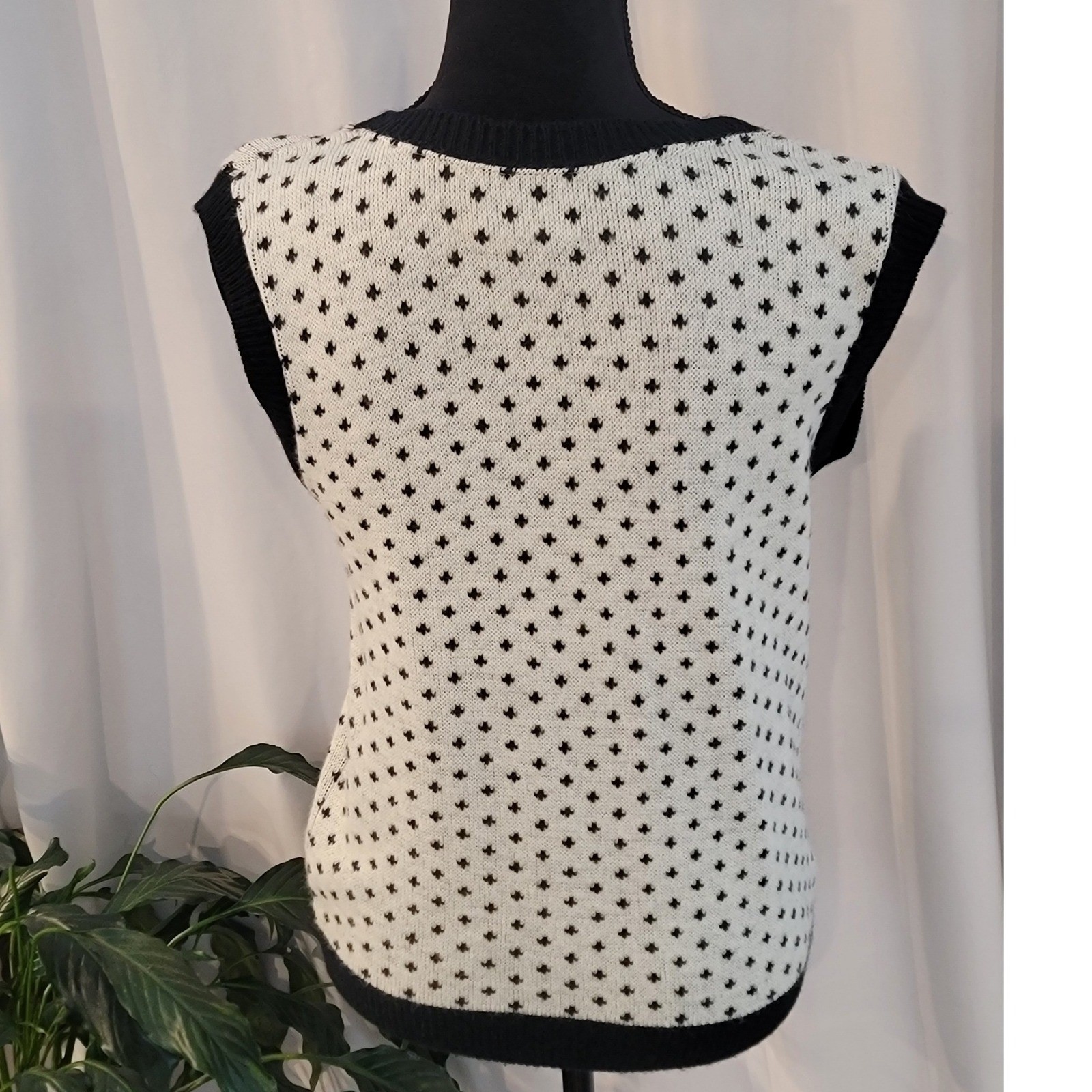 Vintage Inner Visions Ship n Shore Black White Patterned Sweater Vest Womens M