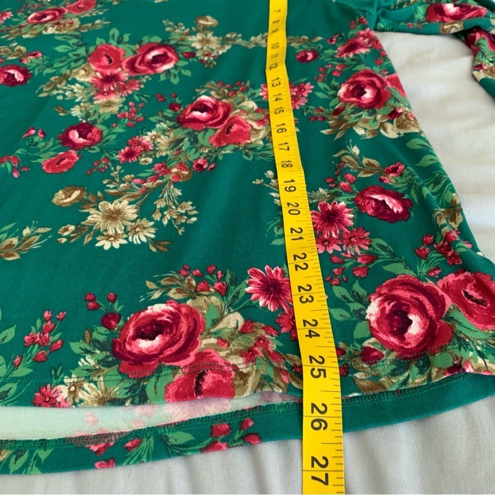 The Pioneer Woman Green Floral V-Neck Long Sleeve Top Large Stretch Lightweight
