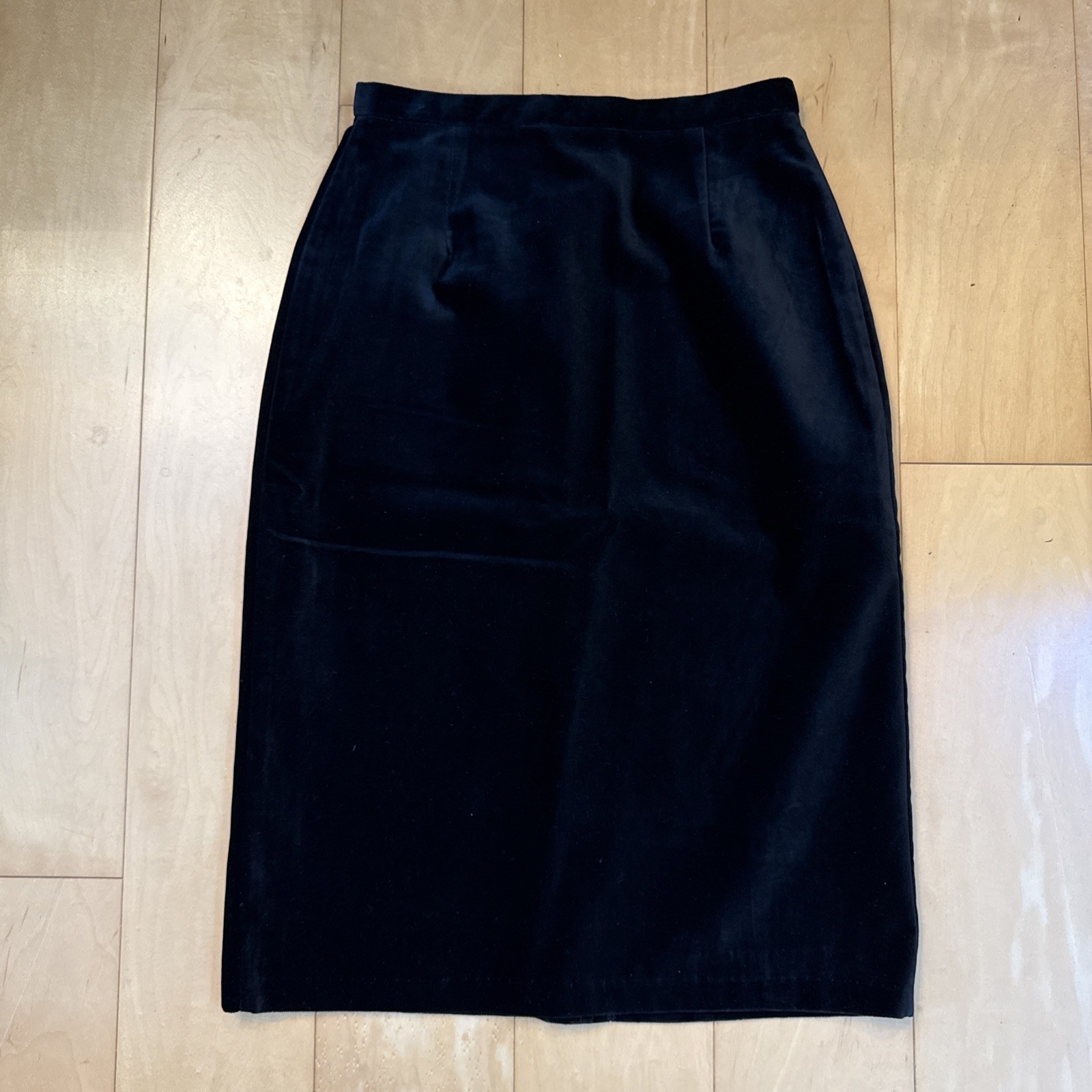 VINTAGE VELVET Laura Ashley Vintage Size 6 See Measurements Black Straight Skirt