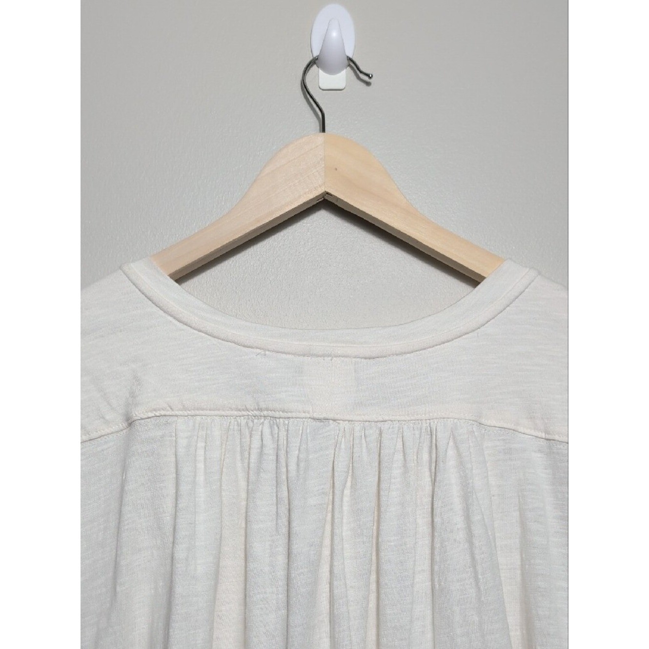 ANTHROPOLOGIE Smocked Swing Tee White Blue Floral Oversized Top Size Small Boho