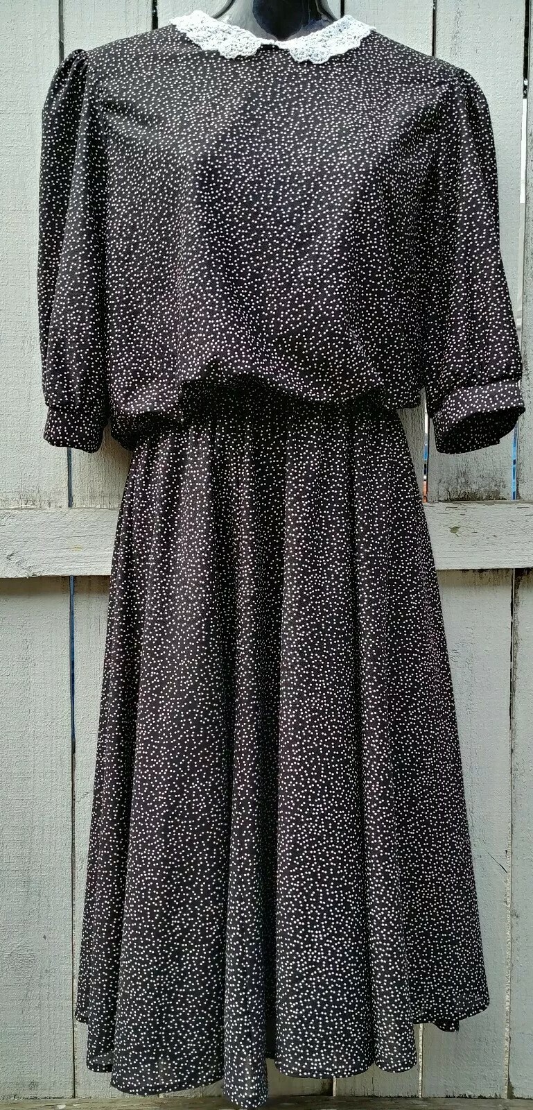 LUCKY BARBARA BLACK WITH WHITE POKEY DOTS LACE AROUND NECK BUTTON BACK VINTAGE
