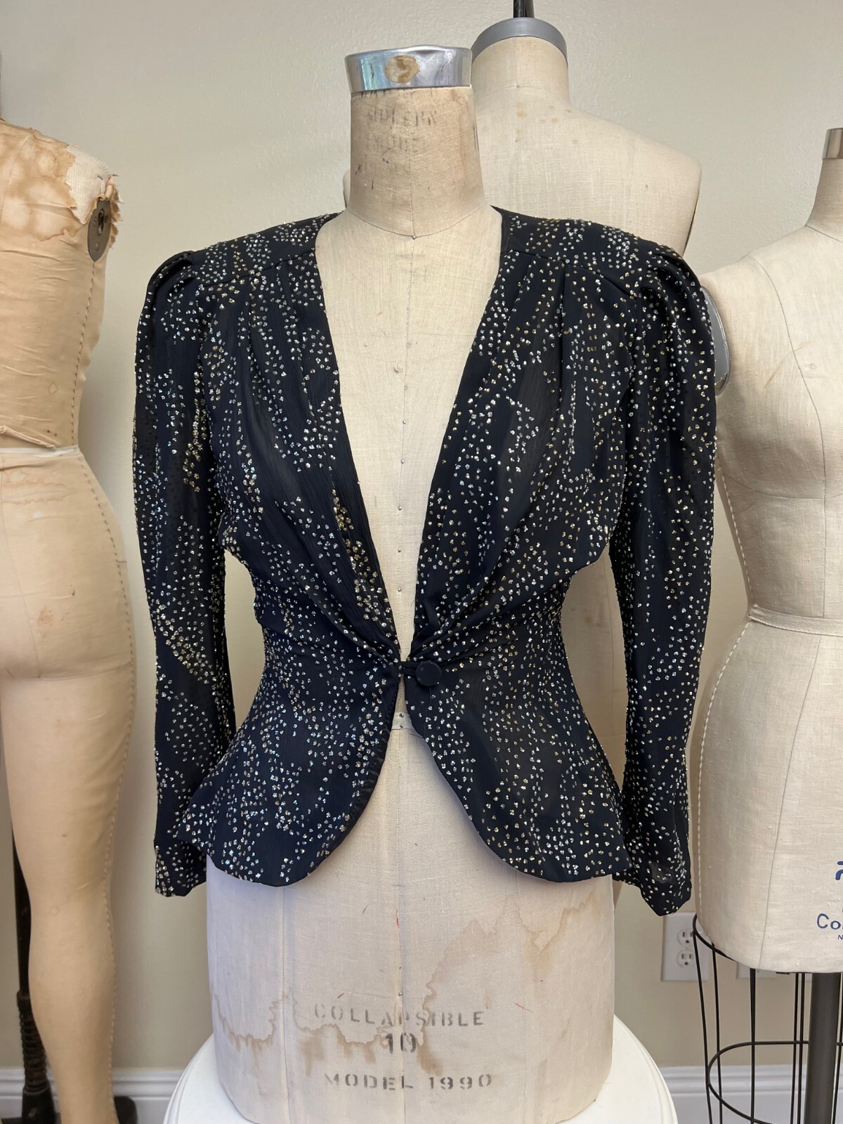 Vintage 1980s 80s Gold Silver Metallic Glitter Black Cocktail Party Jacket Top