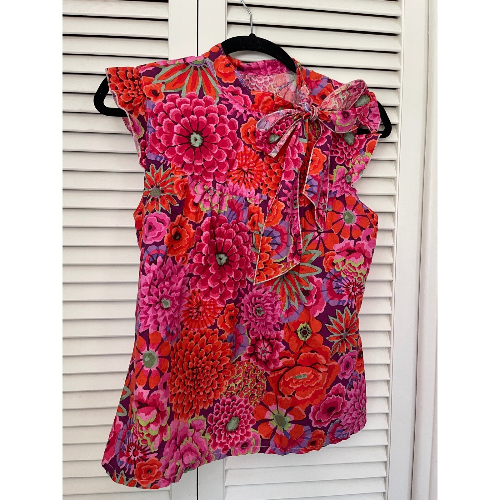 Vintage-Style Boho Maximalist Floral Tie-Neck Blouse, Ruffle Sleeve Top, Sz M