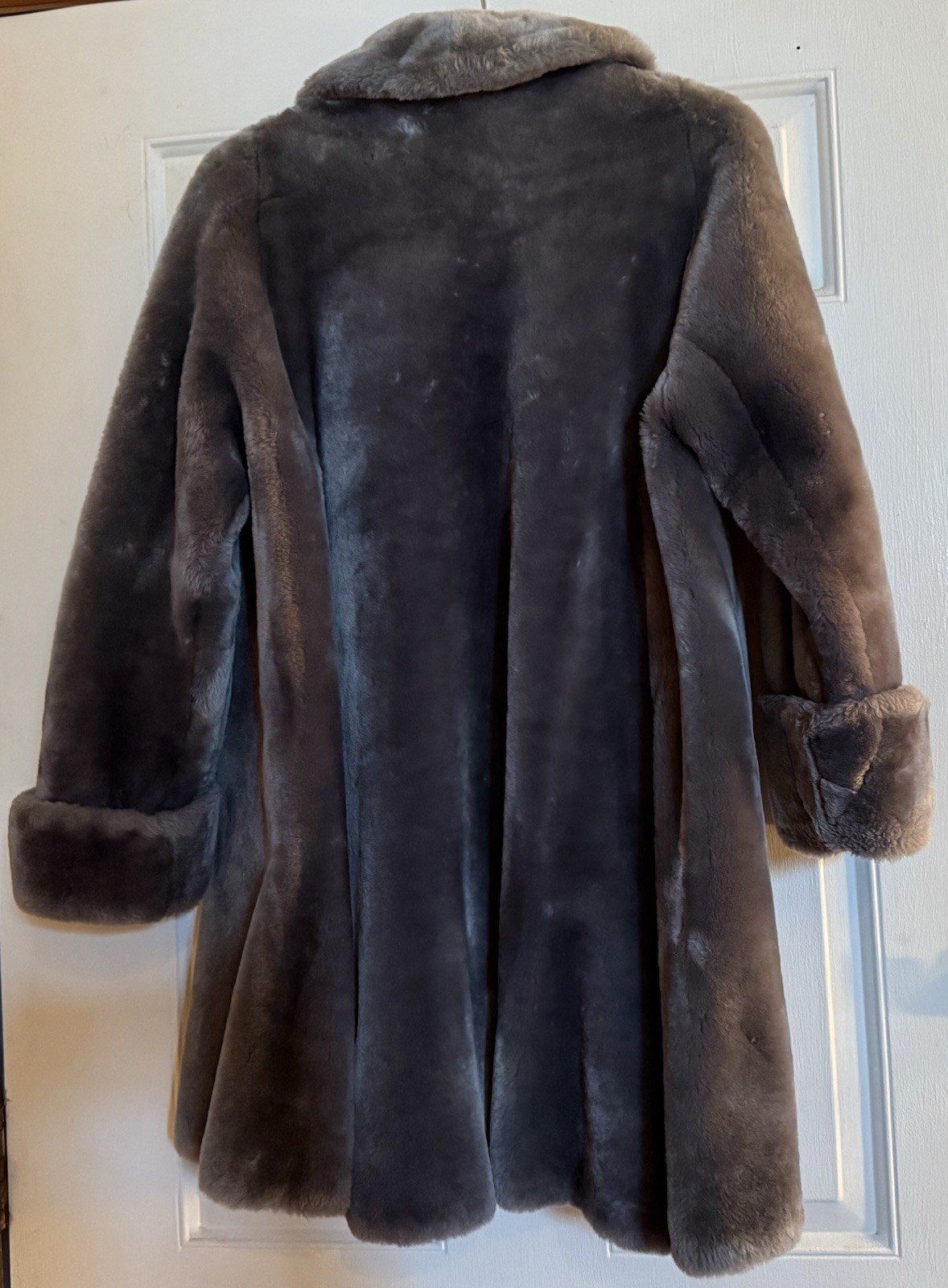 1958-1960 „Fur Label Authority” Grey, Faux Fur, Knee-Length Winter Coat