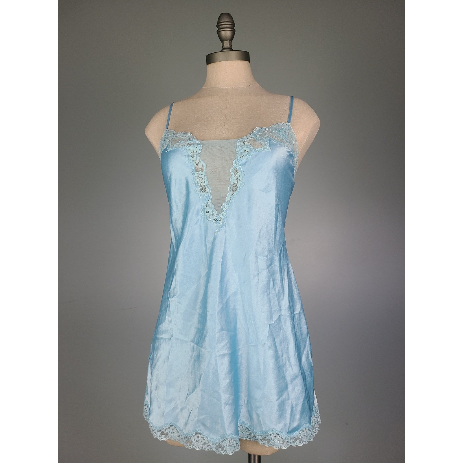 VTG Y2K Victoria’s Secret Sz M Mini Slip Dress Baby Blue Lacy It Girl Coquette