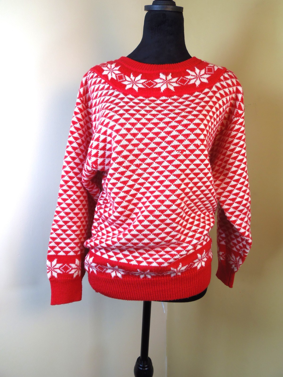 Vintage Compositions Women’s SZ M Wool Blend Nordic Snowflake Pull Over Sweater
