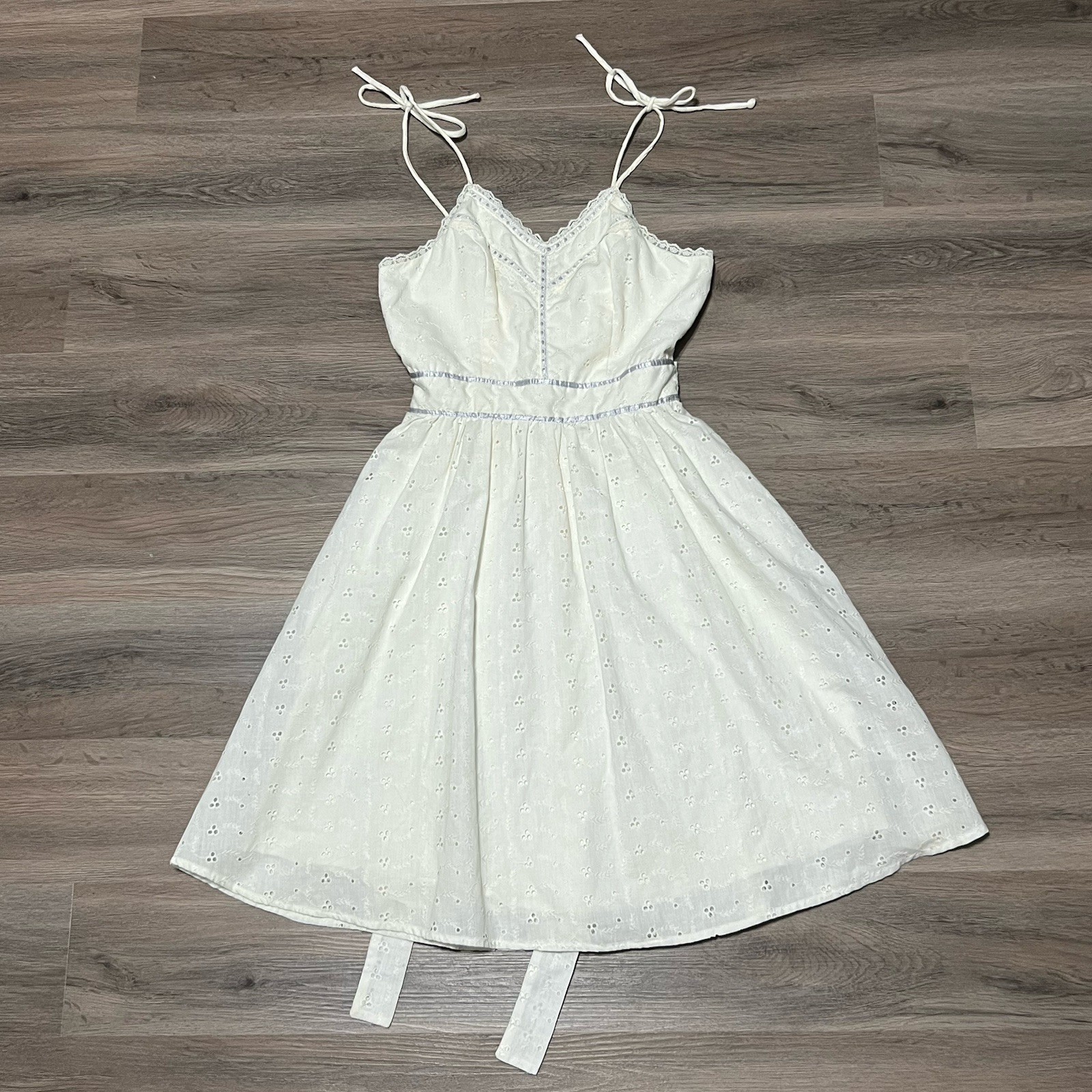 VTG Candi Jones California Size 9 Dress White Eyelet Lace Tie Shoulders 1970s