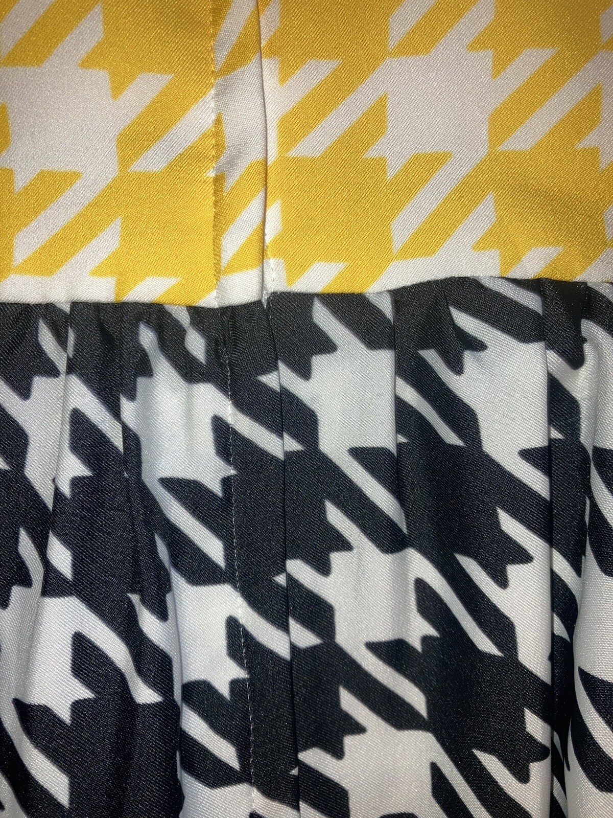 1970s Vintage Houndstooth Julie Miller Maxi Dress Of California (Fits Like sz 4)