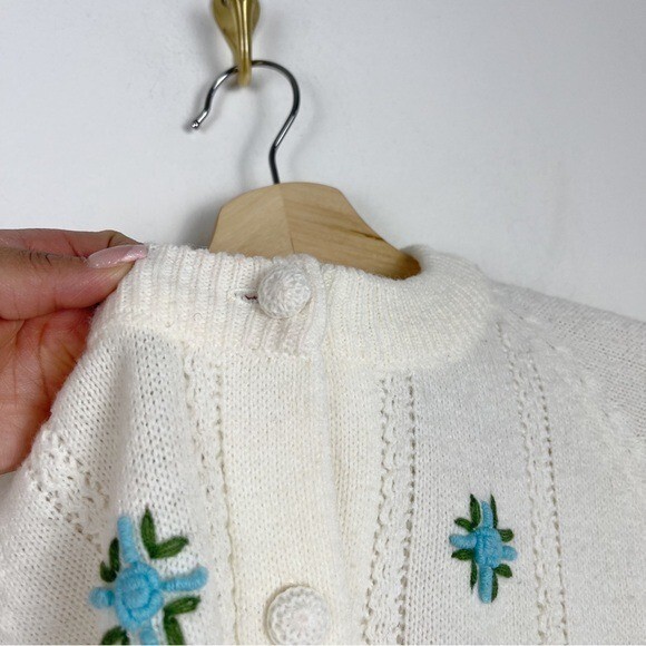 Vintage Rochelle California Embroidered Flower Cottagecore Cardigan 60’s Size S