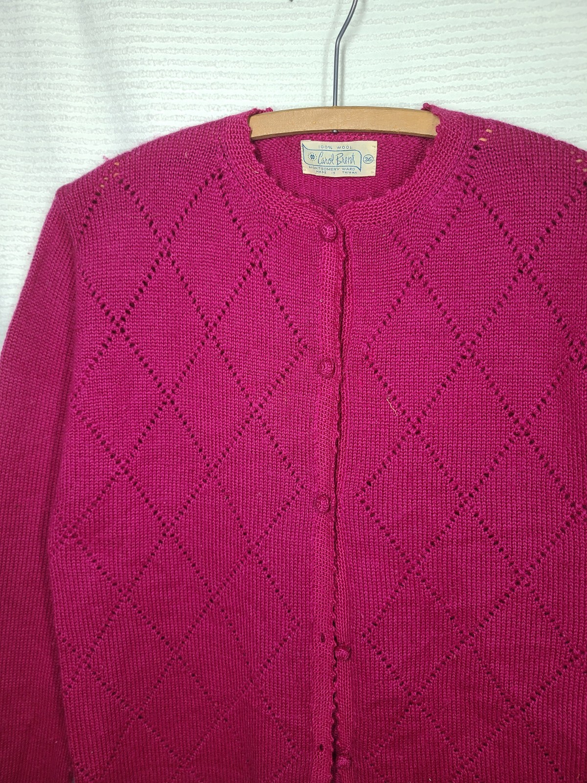 Vtg 60s Magenta Cardigan Sweater 100% Wool Crochet Buttons S M Carol Brent Pink