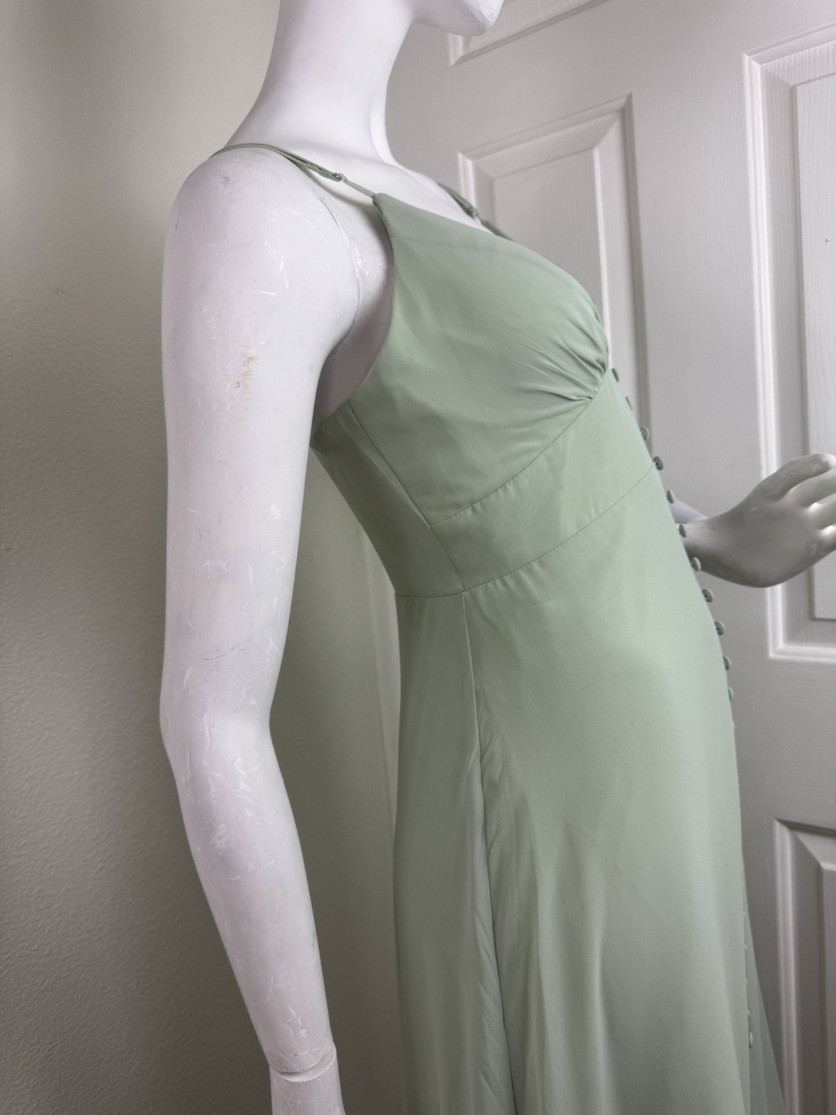 AZAZIE BECCA Agave Sheath V-Neck Chiffon Dress Size 10