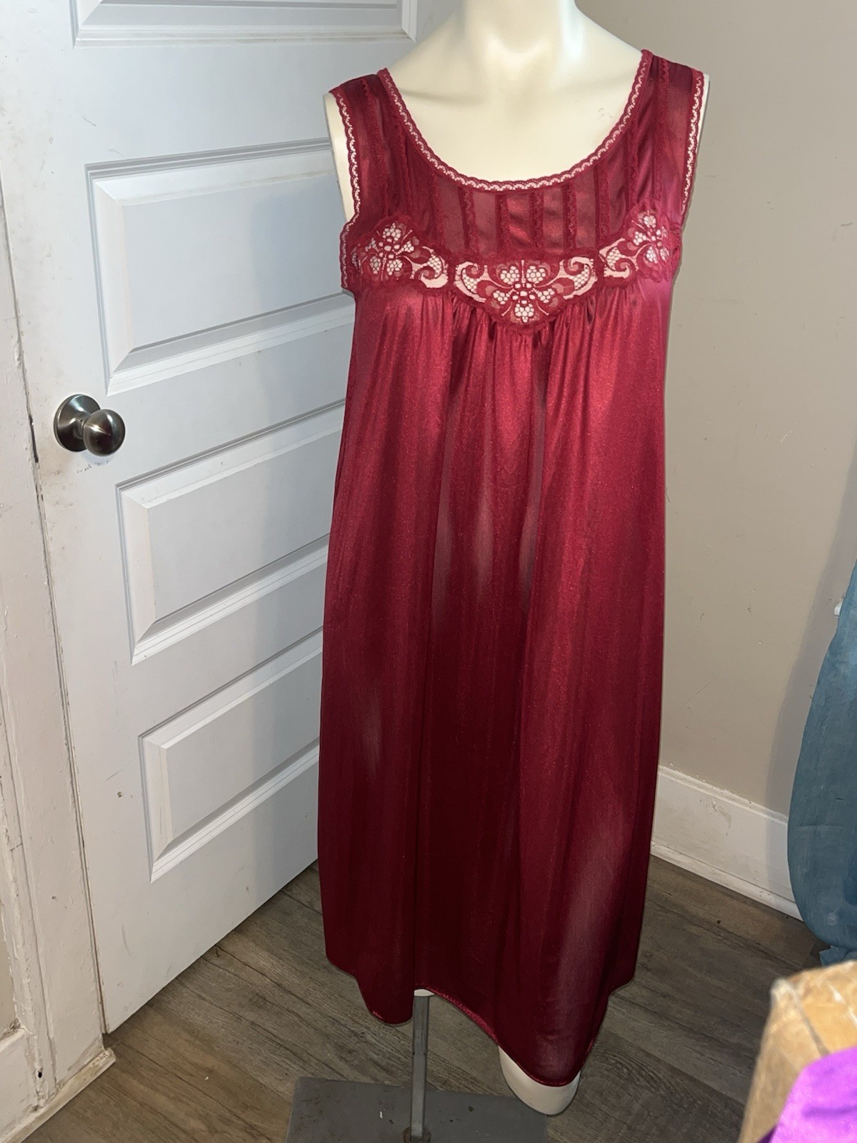 Vintage Gossard Artemis Red Nylon Nightgown Robe Set Size Medium Lace USA