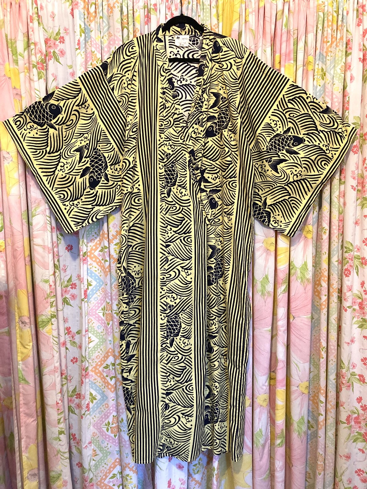 Vintage Japanese Kimono Belted Robe, Koi, Large, 41″ Chest