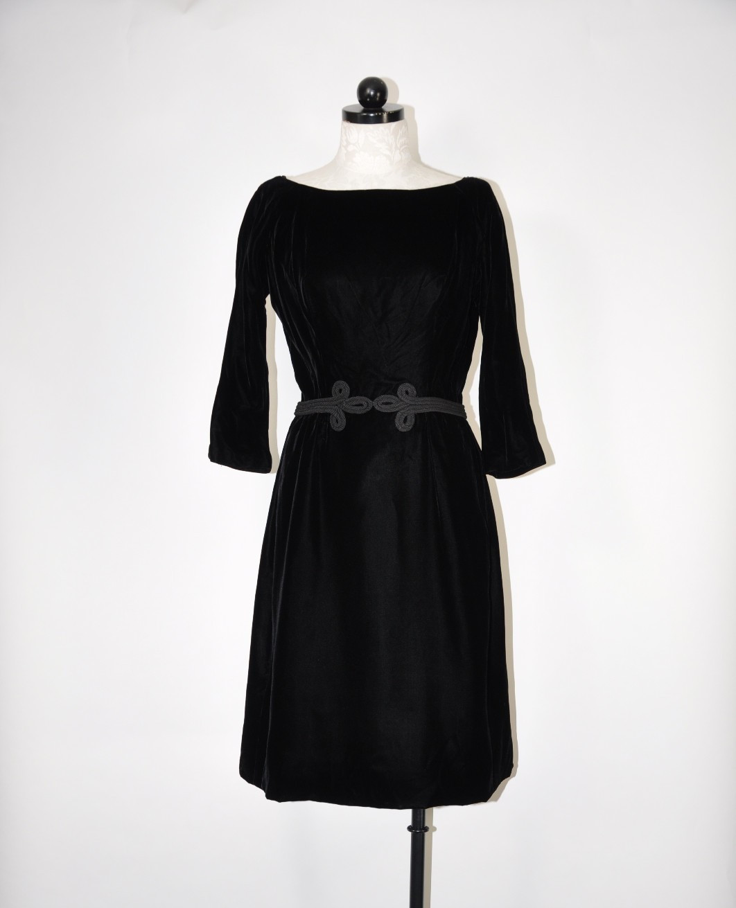 50s Vintage Black Plush Velvet Braided Belt Wiggle Pencil Cocktail Dress LBD S M
