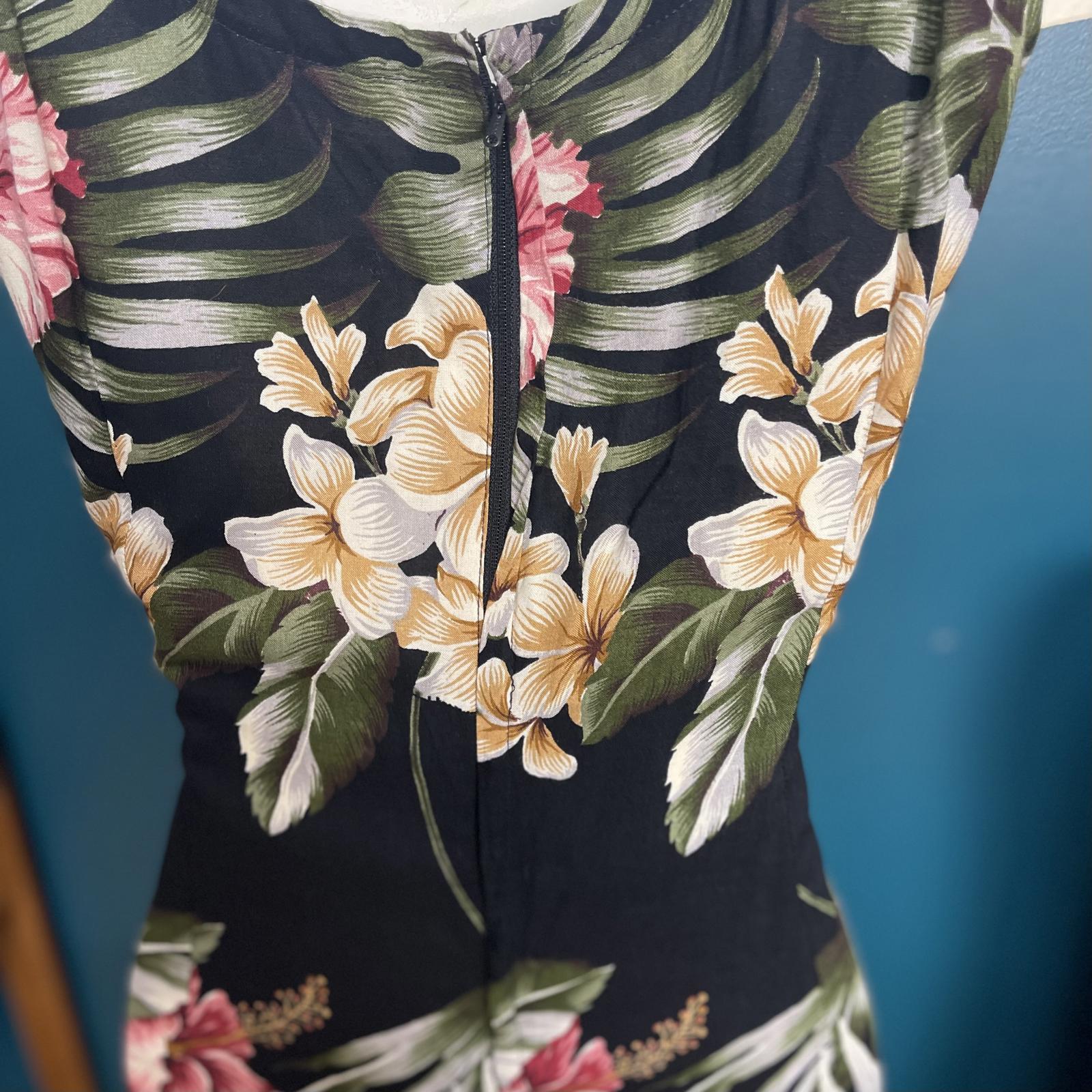 Vintage 1980s/90s MC Squared Floral Sleeveless Mini size M