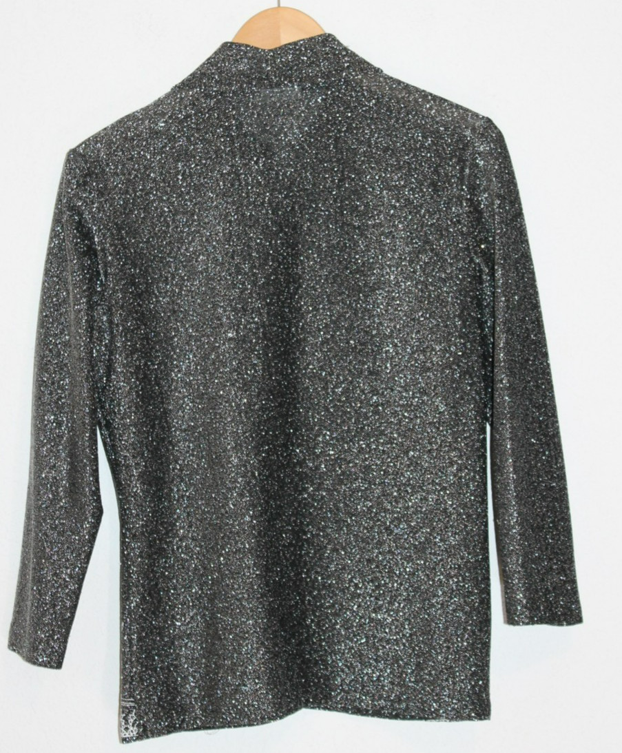 Unbranded vintage black/silver blouse No size tag (Approx M) Made in USA