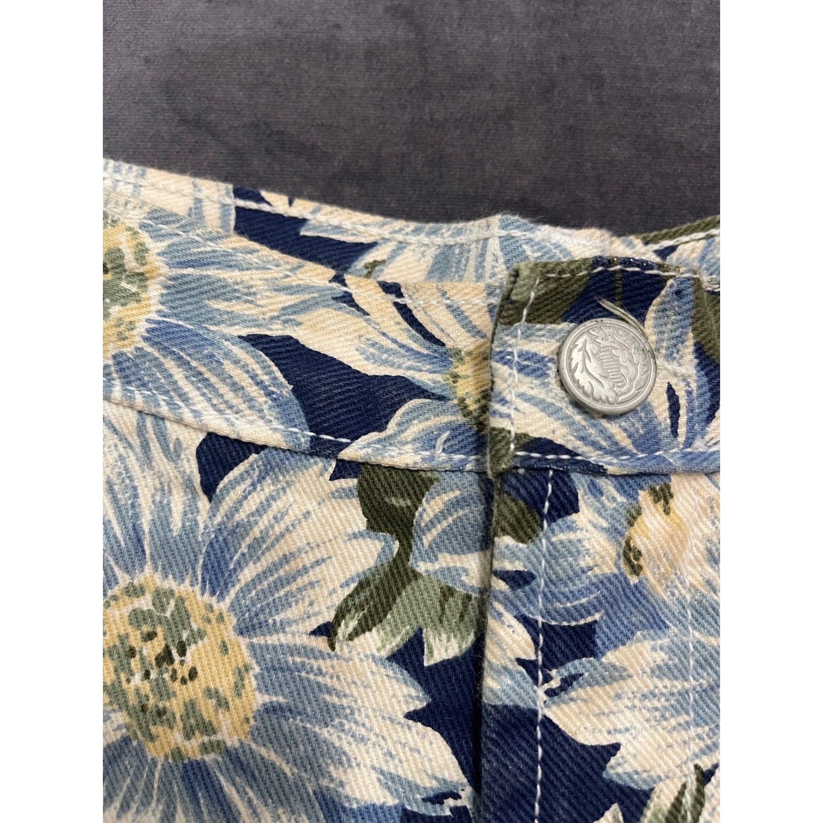 Vintage Niki-Lee California Denim Floral Daisy High Waisted Shorts Size 11
