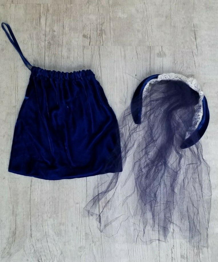 Gorgeous Vintage Blue VELVET MAXI DRESS with Headband w/ Netting & Bag – Size S