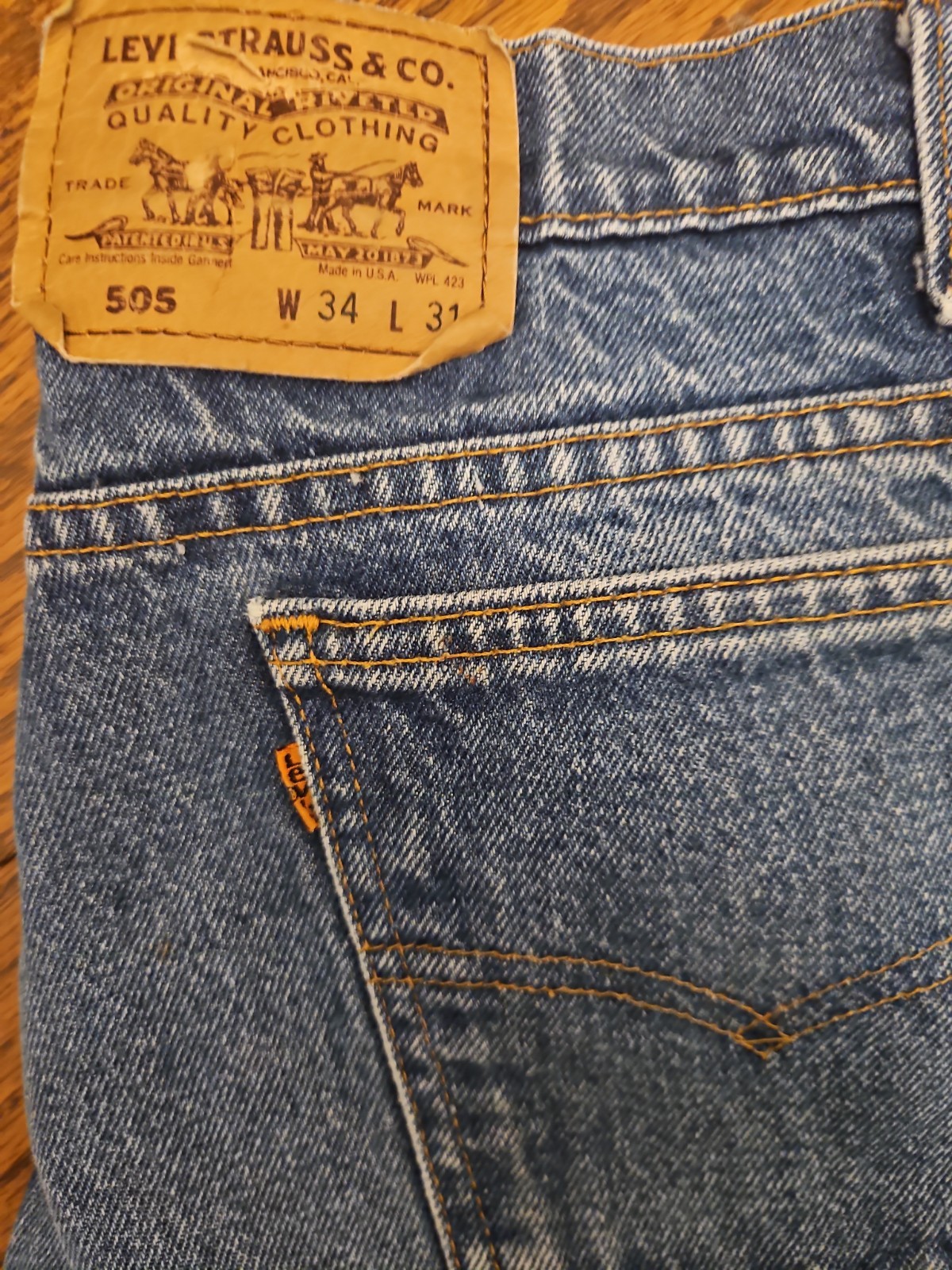 Vtg 1985 Levi’s 505 Jeans Orange Tab 33×27 Cropped Ankle Raw Hem Med Wash Denim