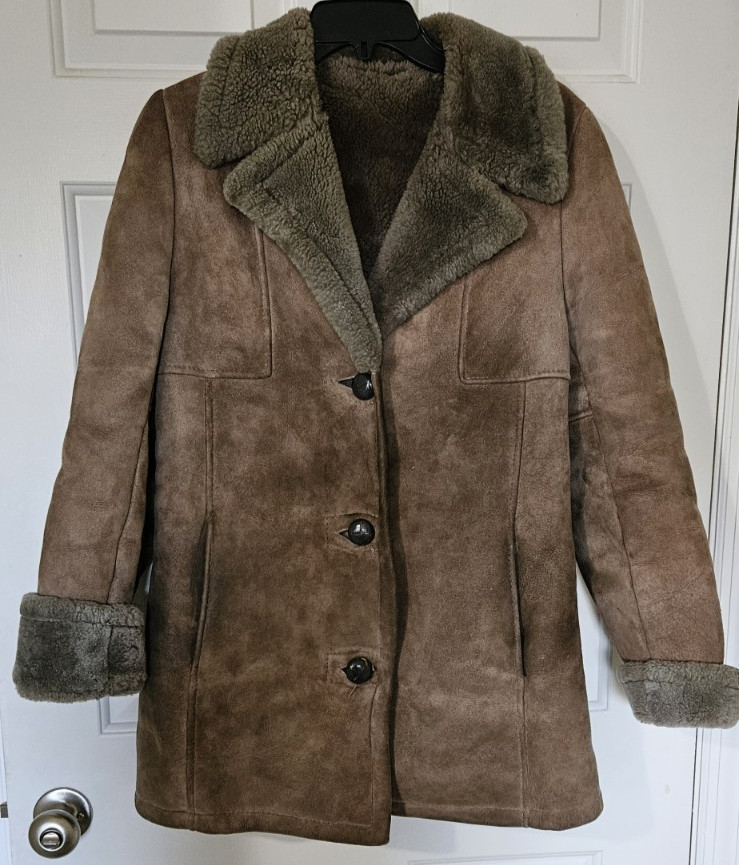 Vintage Womens Genuine Suede Shearling Sheepskin Jacket Size Small