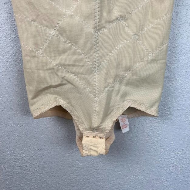 Vintage Young Smoothie Women’s Beige Diet Skinny Waist Briefer Shape Wear 38D