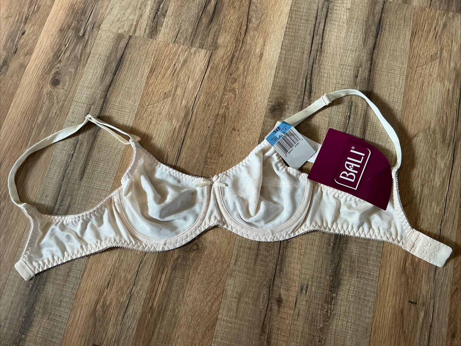Vintage Bali 34B Bra LightBeige Unlined Underwire Style 1824 New With Store Tags