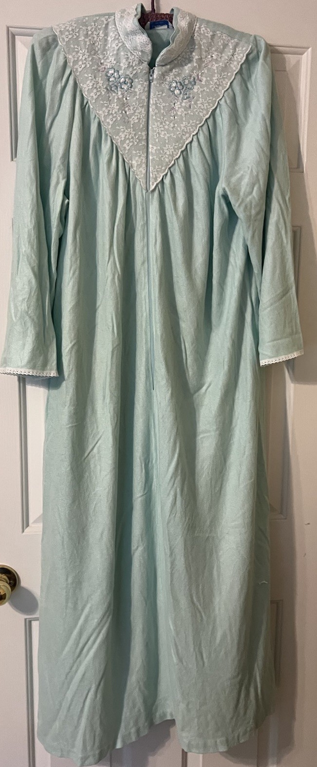 VTG 70s 80s Its A Charm Maxi Robe Blue Lace Yoke Zip Housecoat Grannycore M