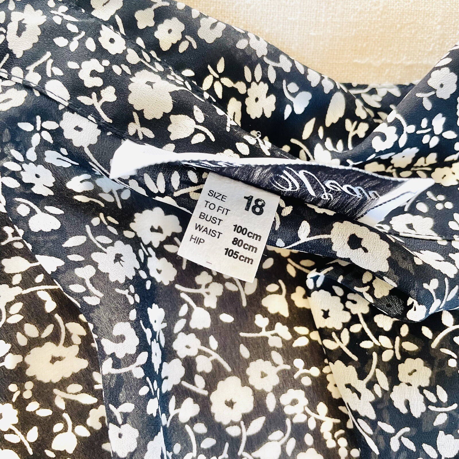 Vintage 90’s Womens Any Wear Black Floral Semi Sheer Blouse Shirt Top Size 18