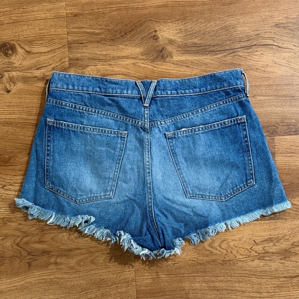 Veronica Beard Women Sz 29/8 Beacon Ranch Timmi Distressed Frayed Jean Shorts