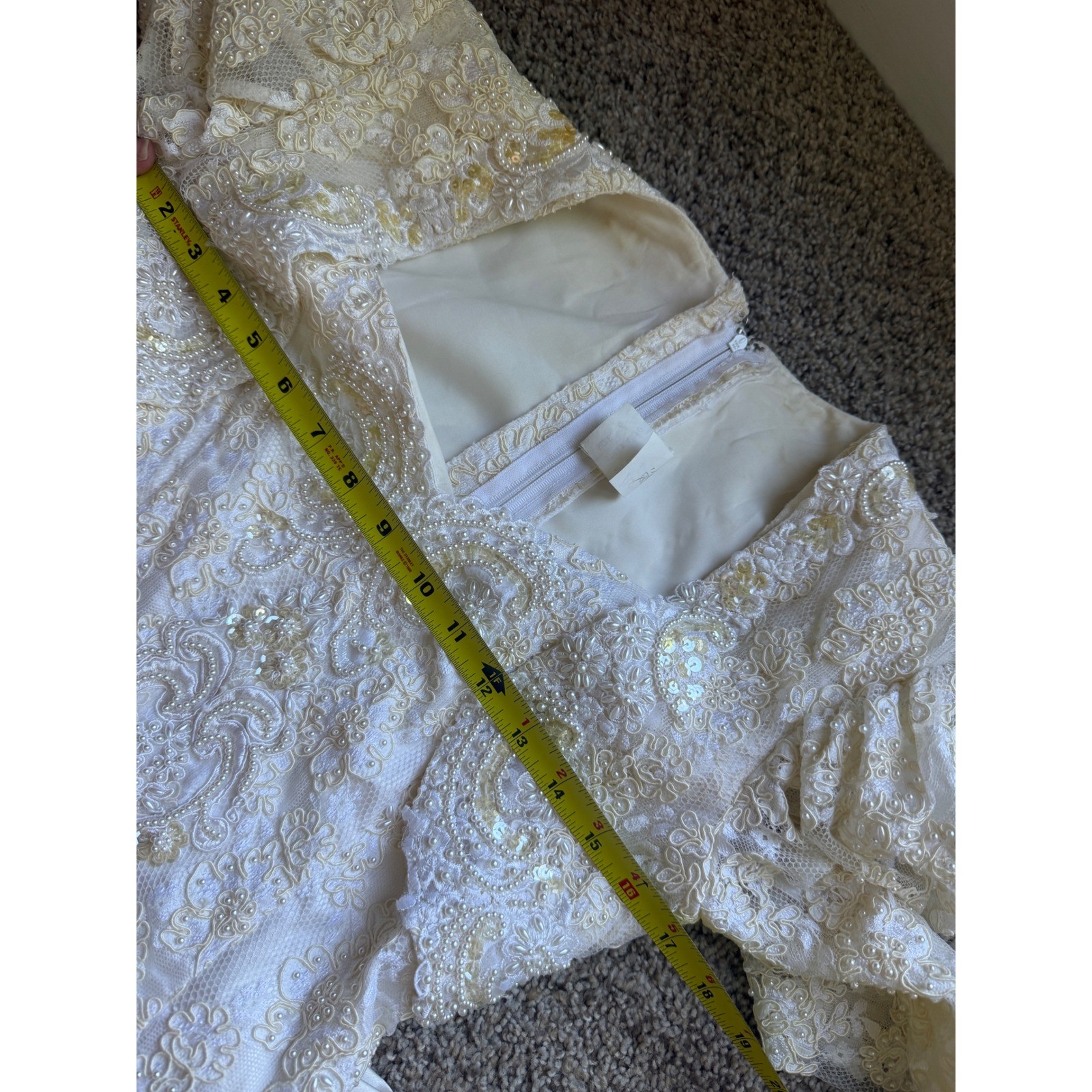 Vintage 90s Bridal Gown Alencon Lace Beaded Trumpet Wedding Dress XS/S coquette