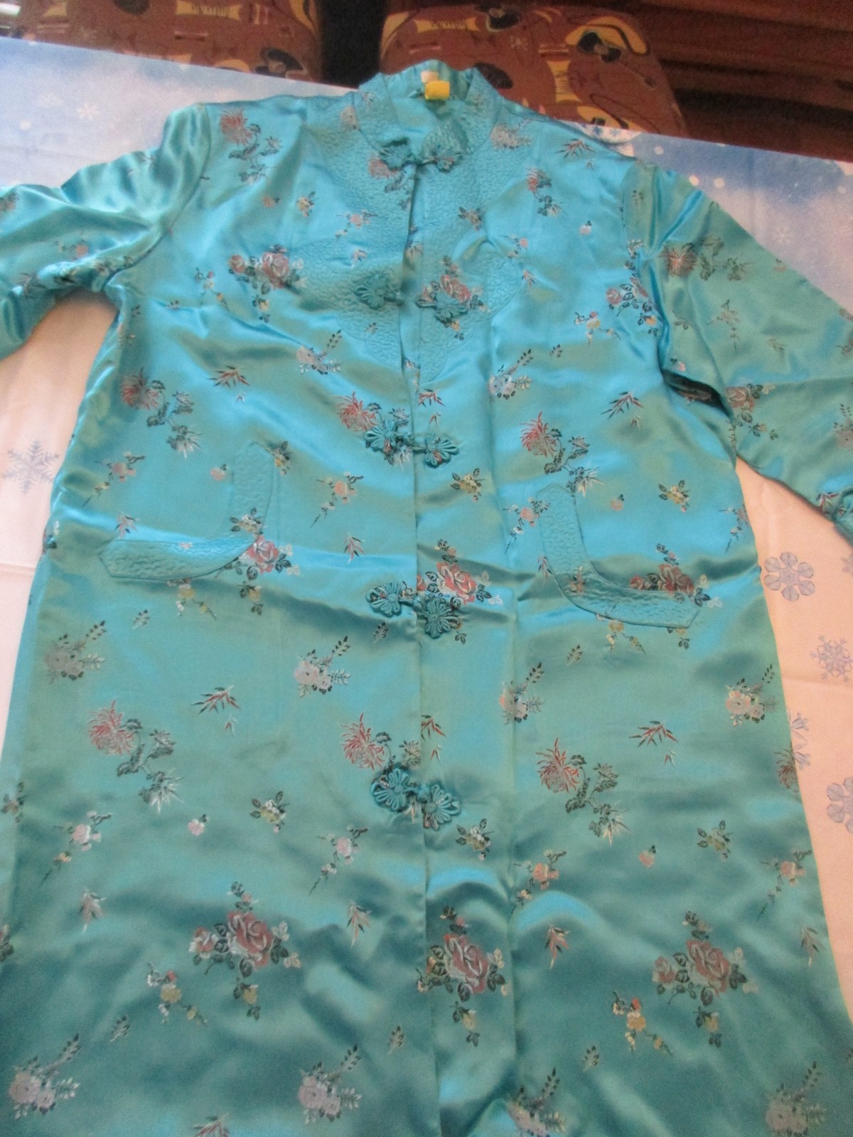 Vintage Turquoise Satin Brocade Asian Floral Robe – Size 42 – 1940s/60’s