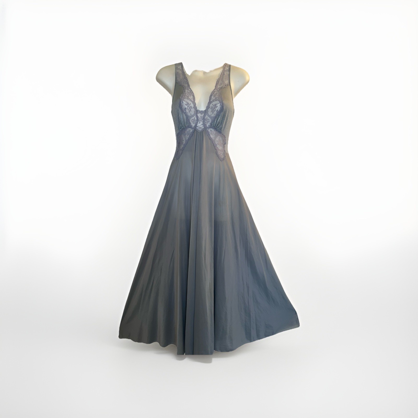 OLGA FULL SWEEP GOWN model 9297 BODYSILK NIGHTGOWN Size s