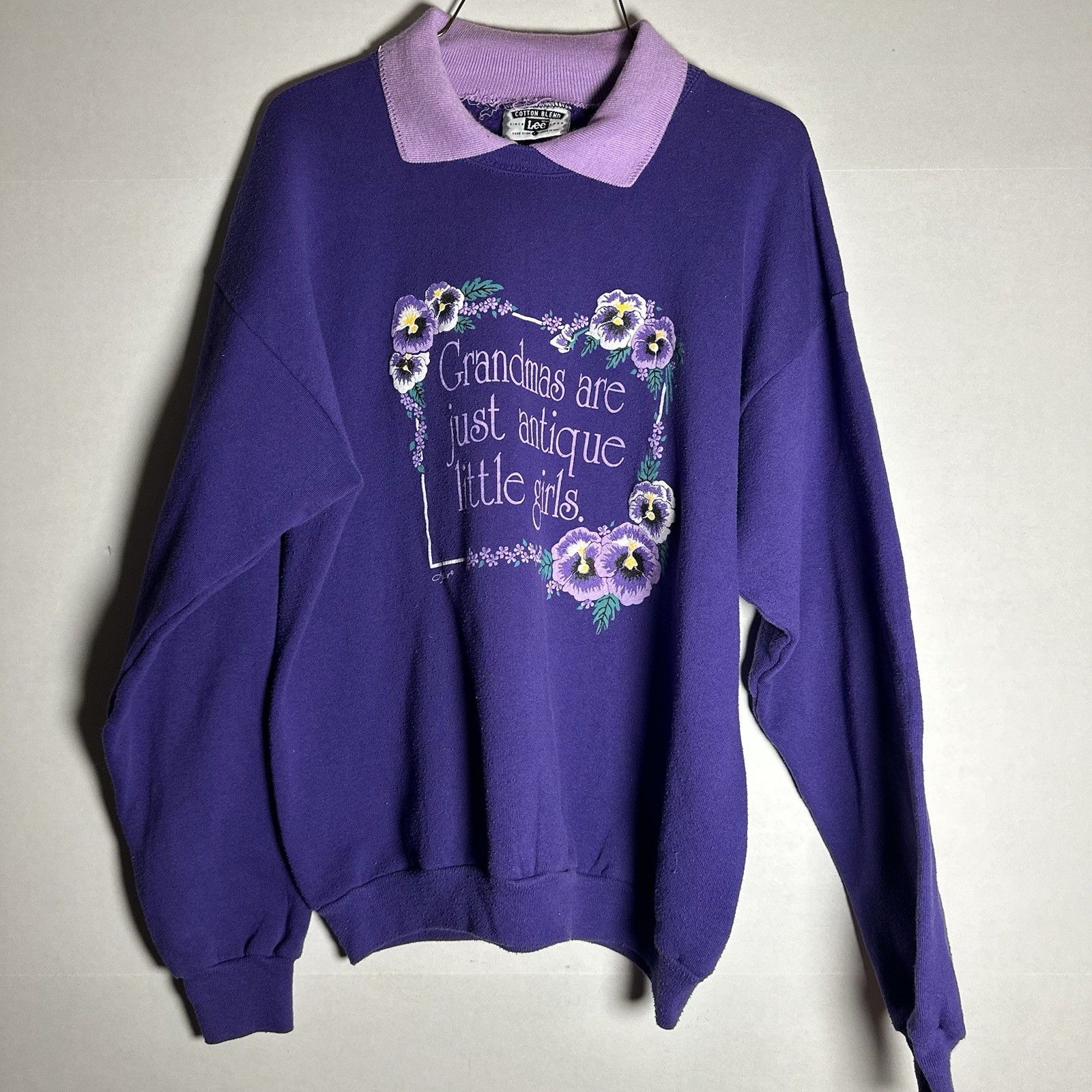 Artisans Grandmas girls Vintage 90s Women’s Ugly Sweater Purple Flowers Size L
