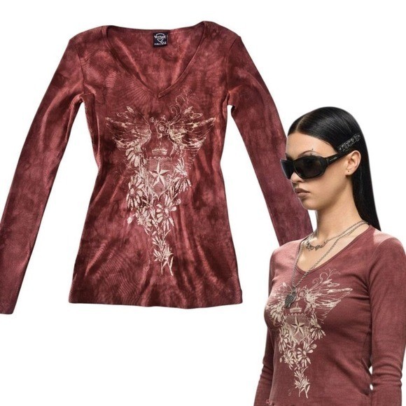 🍷DEADSTOCK Y2K Garnet Mineral Wash Tattoo Graphic Print V-Neck Top – Medium