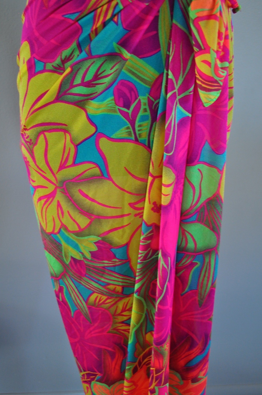 Vintage Sessa Beach Wrap Sarong 100% Nylon NEON Floral made in USA One Size