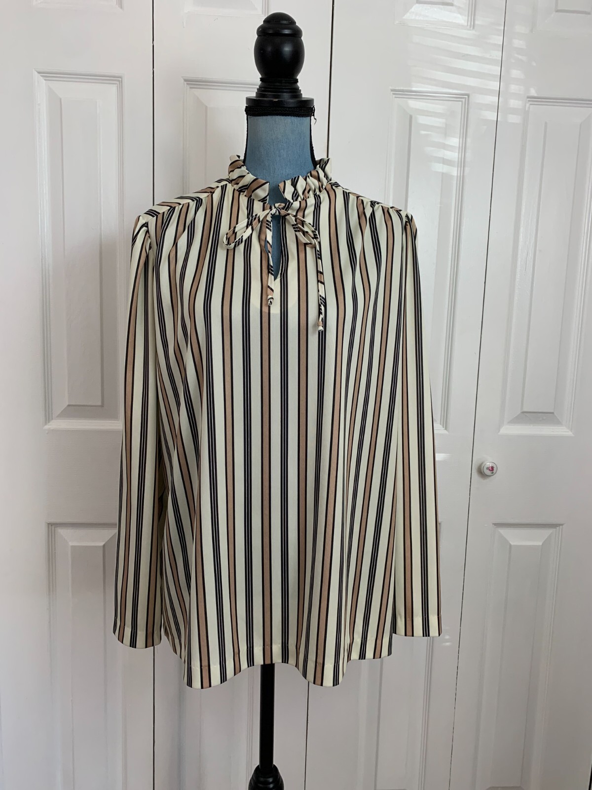 Vintage 70’s 80’s Barry Ashley Cream Striped Ruffle Neck Long Sleeve Shirt 42