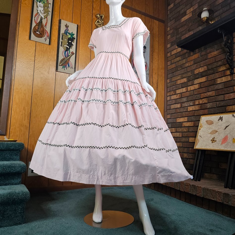 Vtg 50s Volup Rockabilly Full Circle Skirt Pink & Black Shirtwaist Dress L/XL