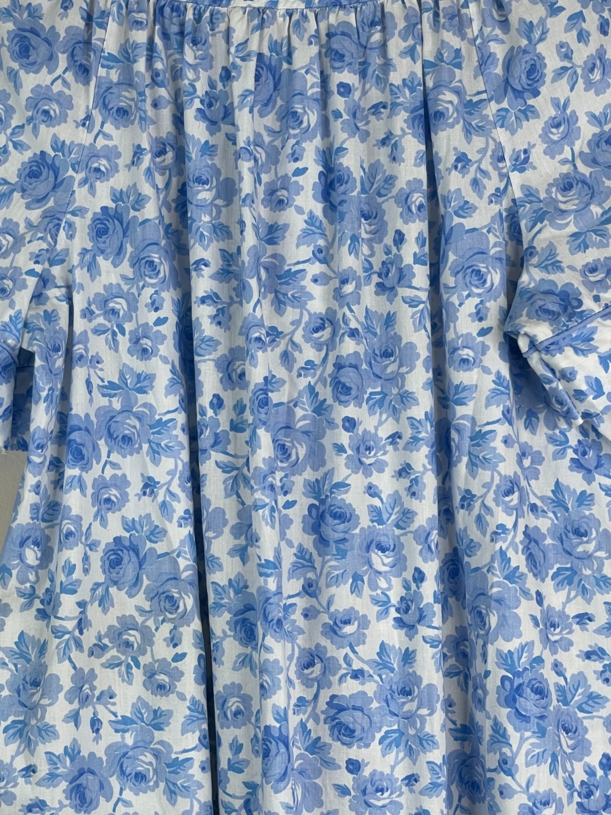 Vintage 1970s House Lounge Dress Large Smocked Grannycore Snap Floral Caftan