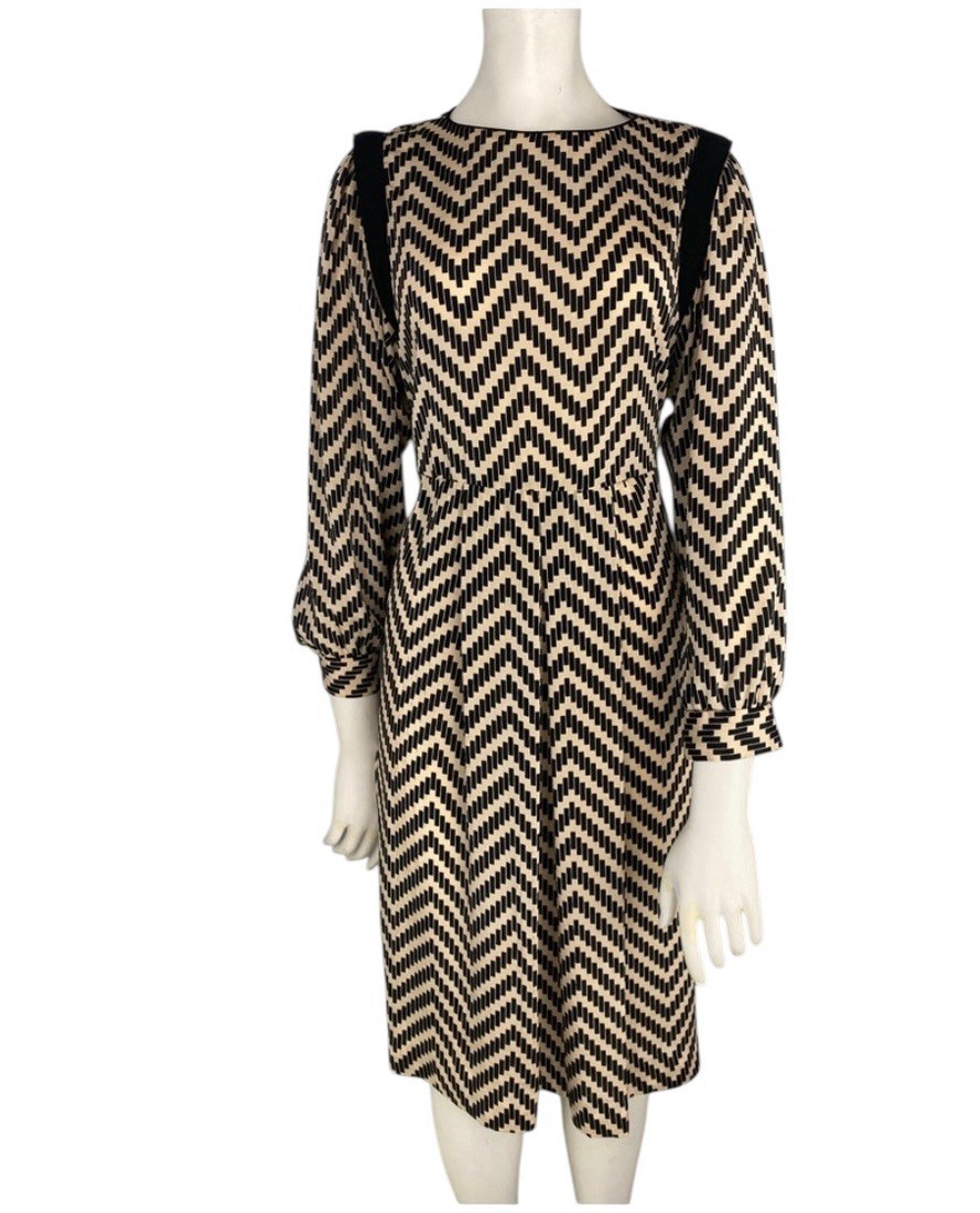 Vintage David Warren NY Zig Zag Dress Black Cream Long Sleeve Knee Length MEDIUM