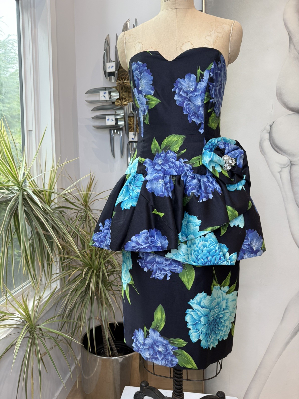 RUNWAY FLORAL Vintage 80s Raul Blanco Strapless Dress Peplum Blue Flowers Gem S