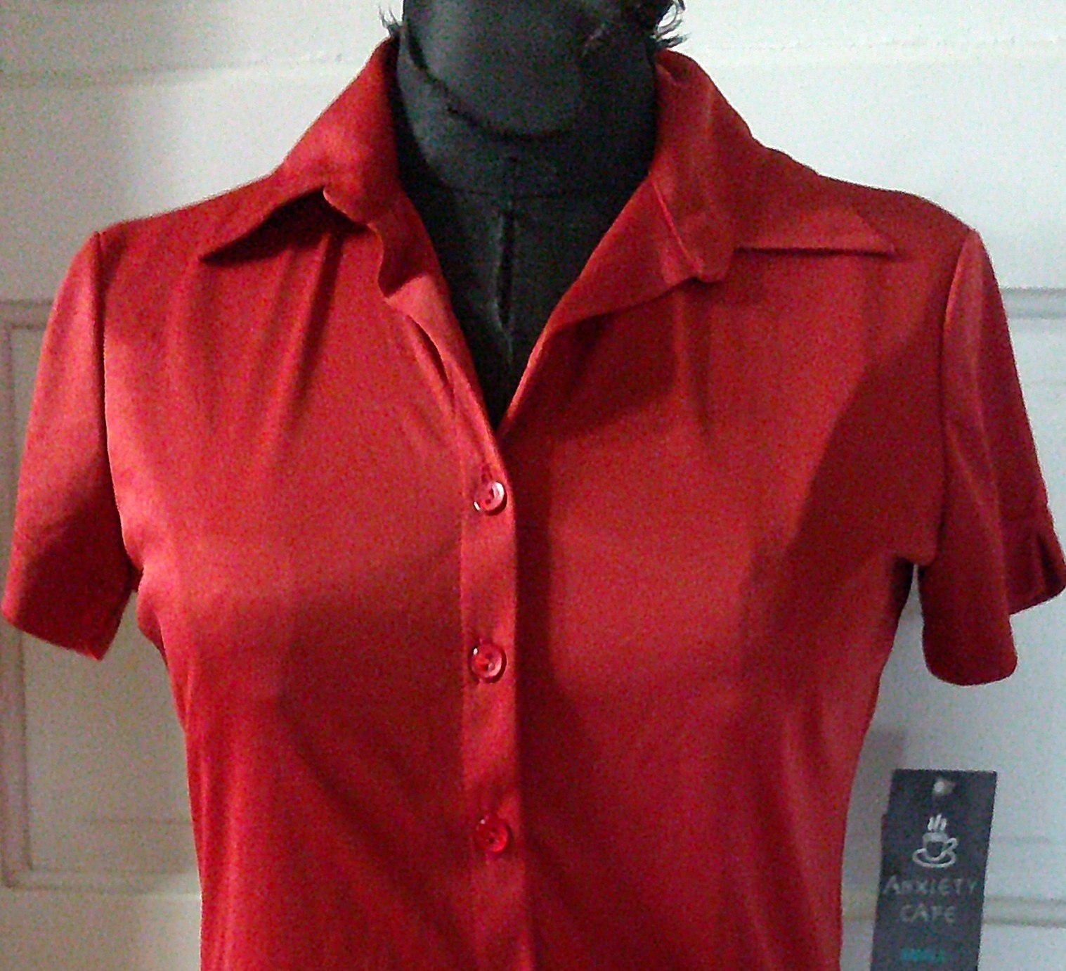 NWT ANXIETY CAFE SS Silky Button Up Red Top Shirt Blouse Junior’s S