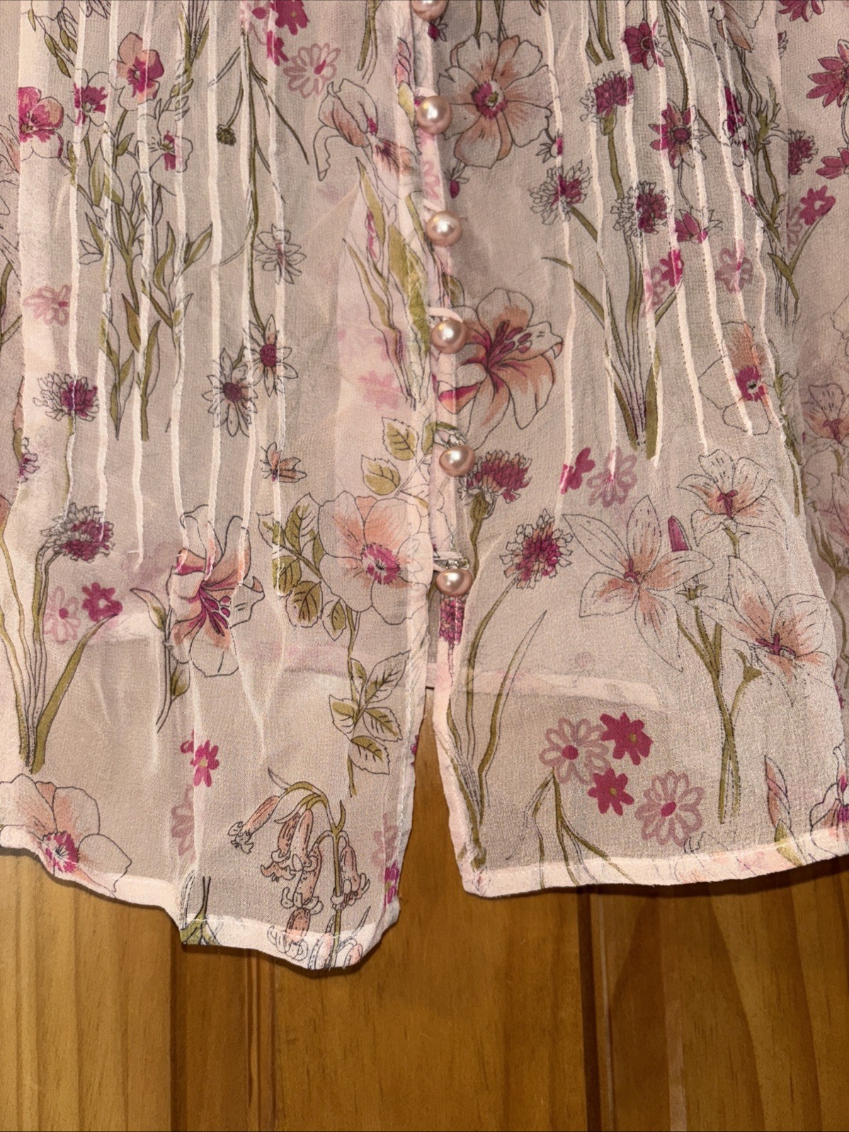 Vintage Silk Sheer Pink & Floral top Sz L Faux Pink Pearl Buttons Cap Sleeve