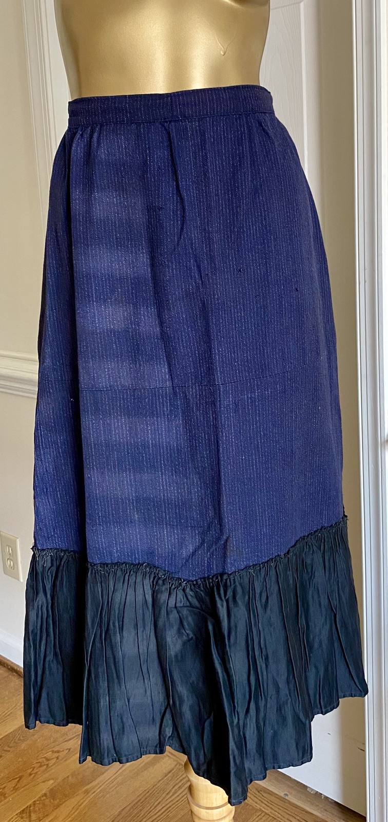 Antique 1800s early 1900s French Indigo Dyed Walking Skirt Chore Petticoat
