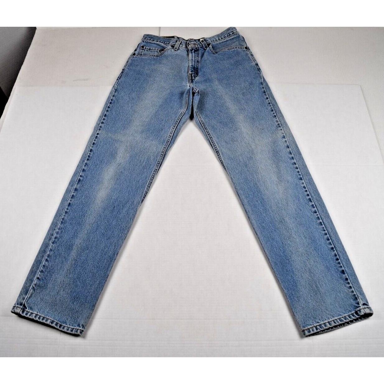 Vintage Levis Jeans 32 x 33 Y2K Blue Relaxed Fit Straight Leg Soft Fading c.2001