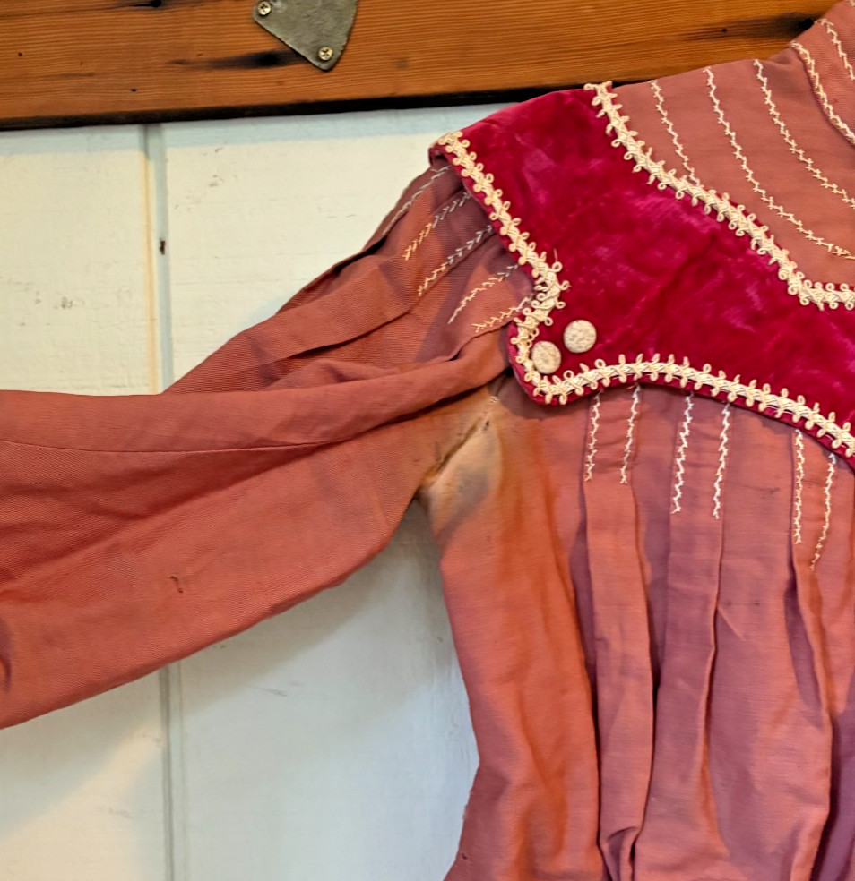 Antique 1890s Leg-of-Mutton Sleeve Blouse | Rose Silk Velvet Trim Embroidery VTG
