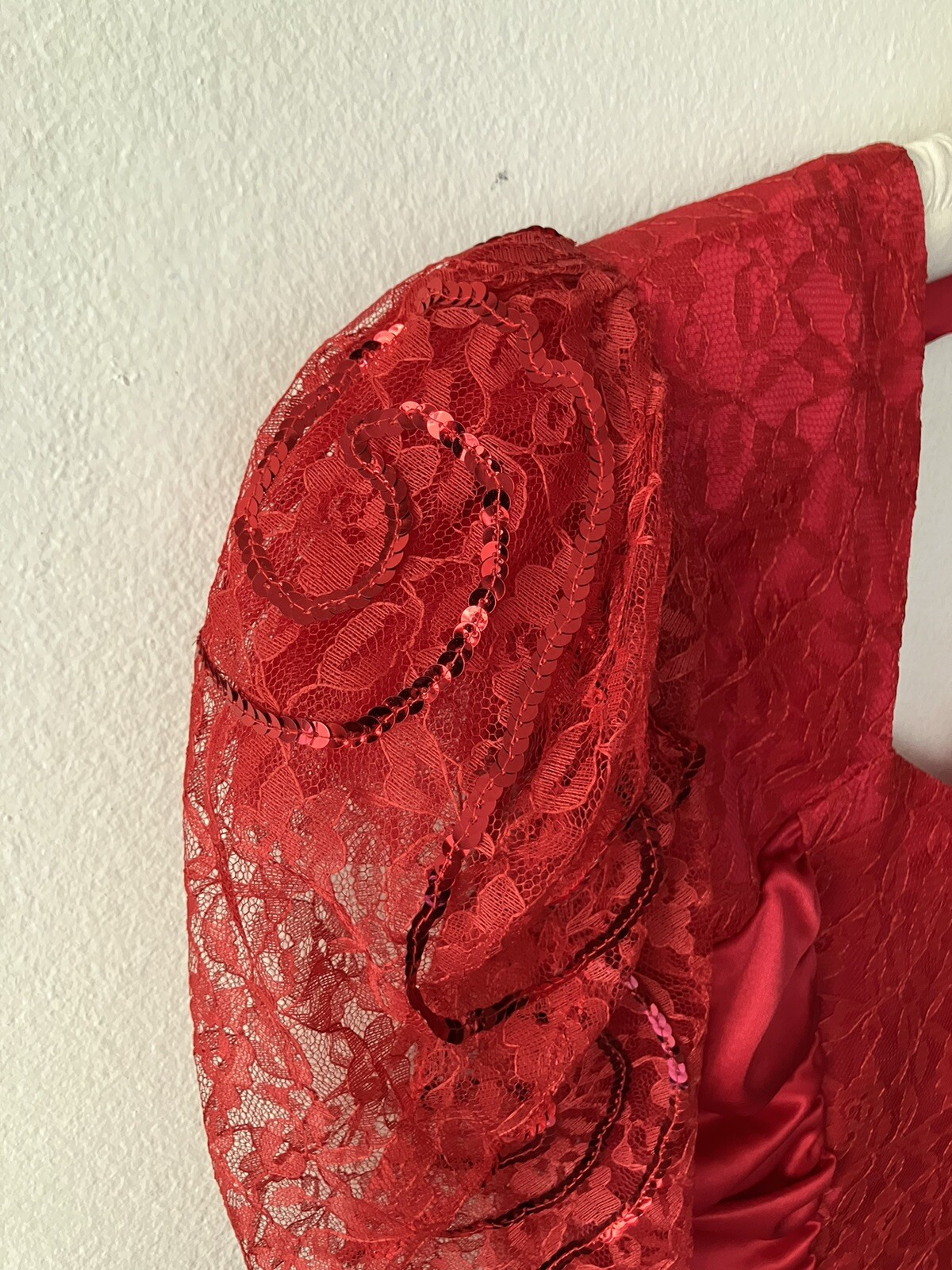 Vintage ’80s Mayvens Bright Red Prom Party Lace Sleeves Satin Ruching XS