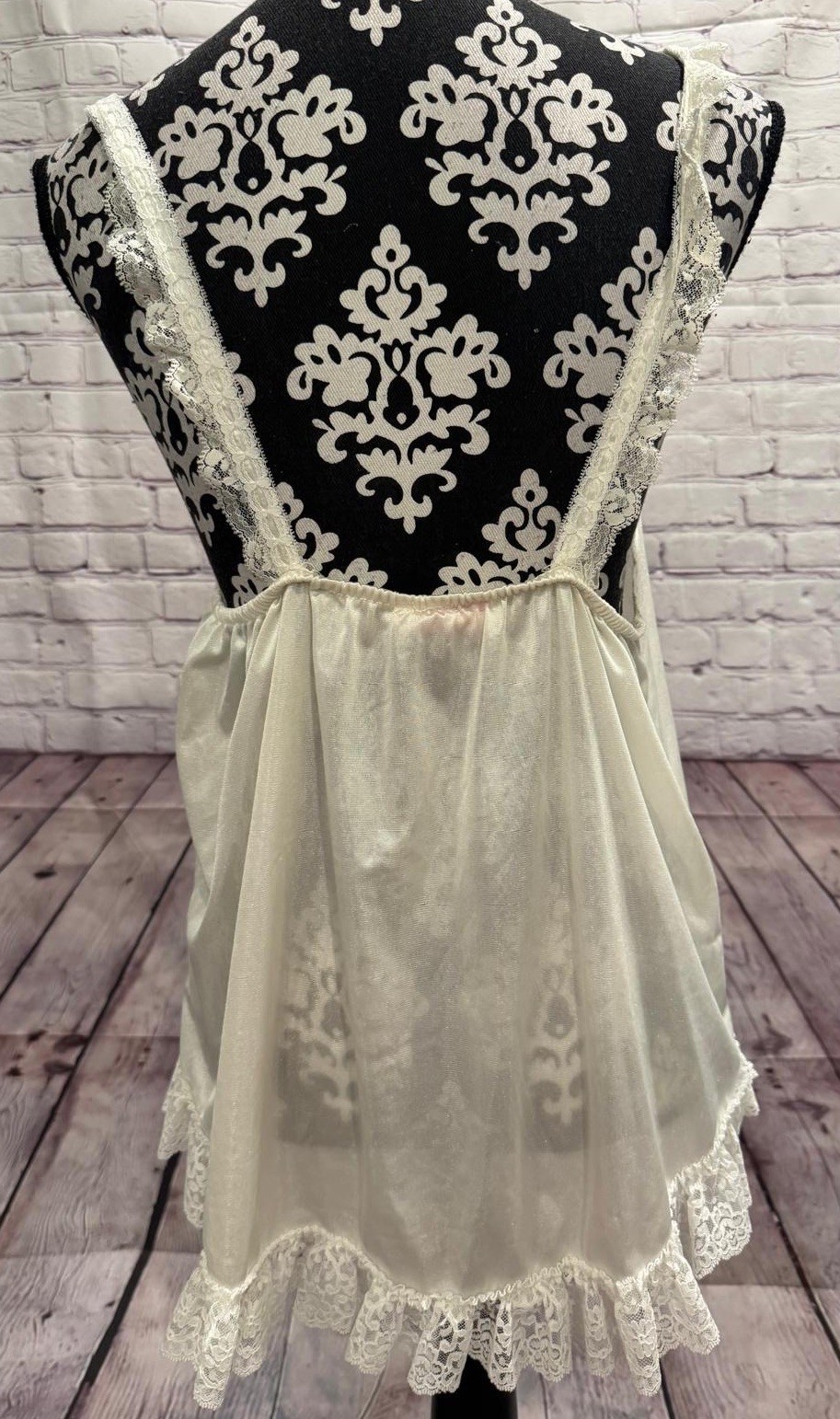 VTG 80’s JUST FOR WOMEN Ivory Nylon Floral Laced Ruffled Lingerie Camisole 2X